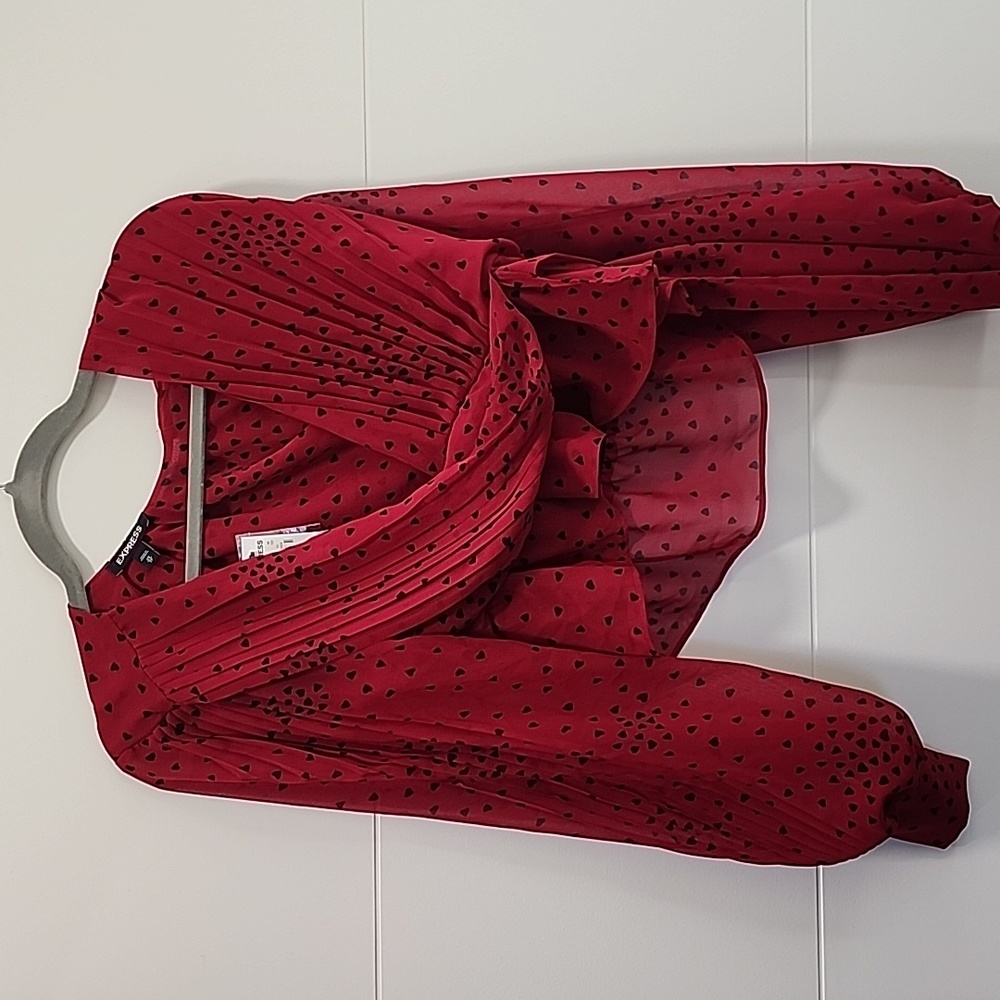 Express V neck Faux Wrap Red and black hearts  Peplum Top